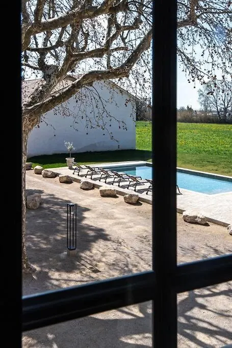 Mas Mandine, En Provence Villa Arles France