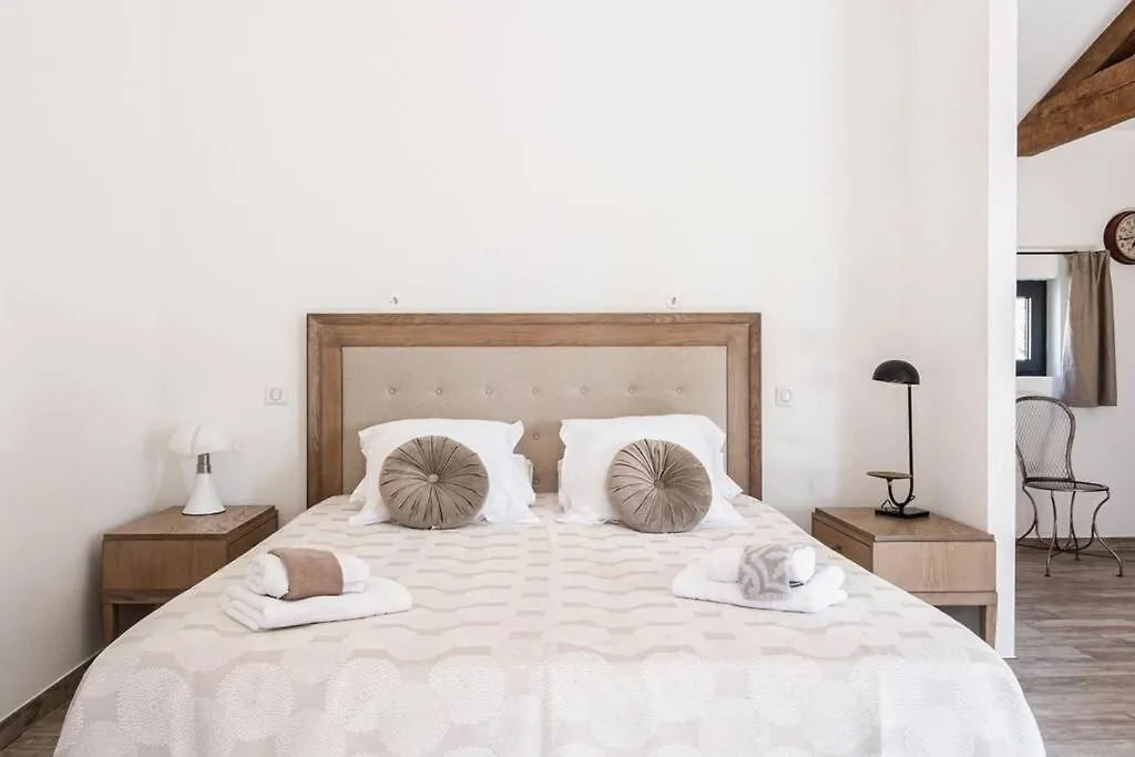 Mas Mandine, En Provence Villa Arles Holiday home