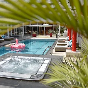 4* Hotel Plaza