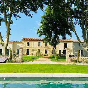 Mas Des 2 Platanes Bed & Breakfast